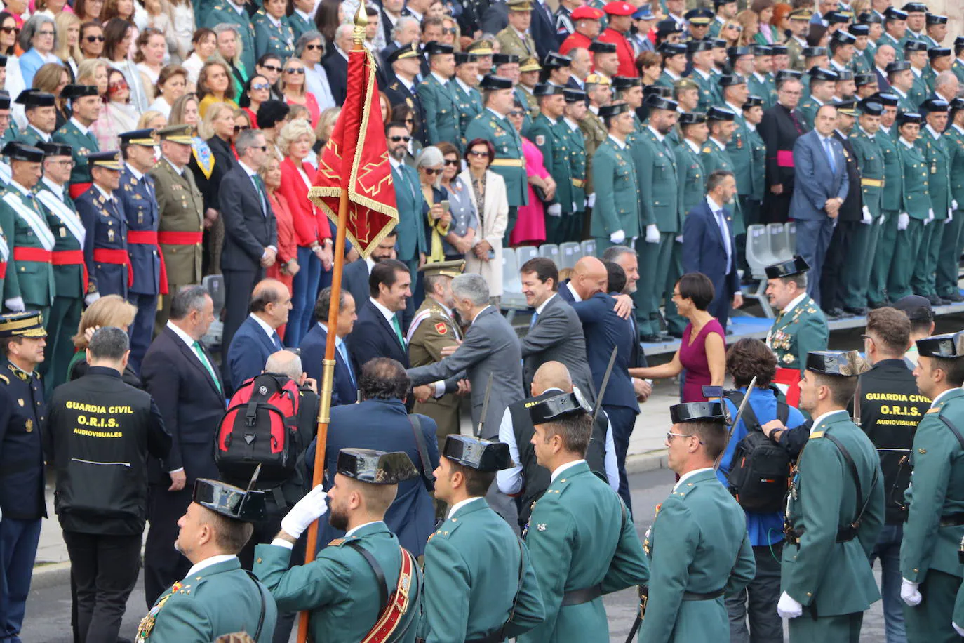 Fotos Desfile de la Guardia Civil en Le n leonoticias